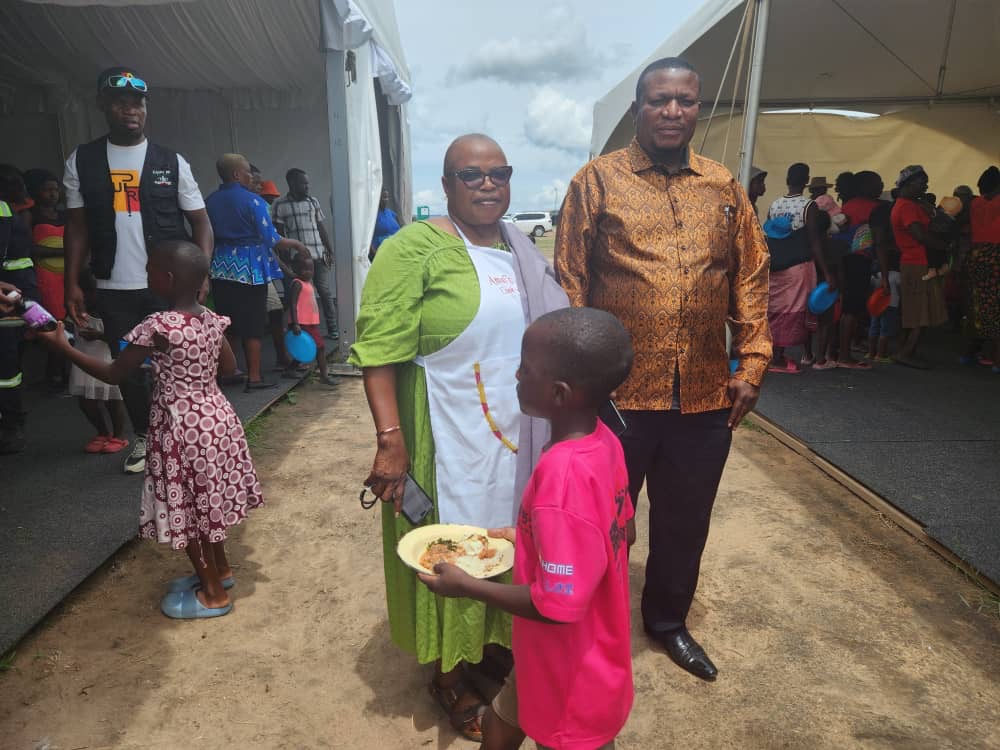 Sekuru Banda Bolsters Mnangagwa’s Philanthropy in Nyabira